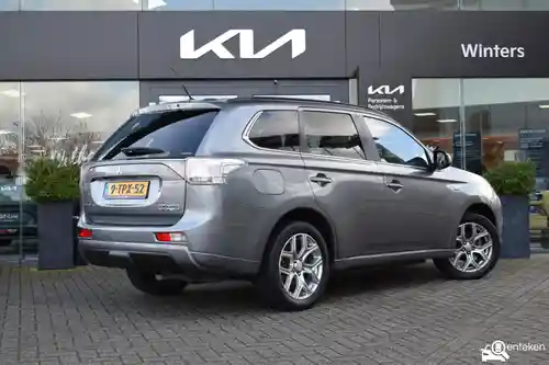 Mitsubishi Outlander 2.0 Plug-In Hybrid 2014