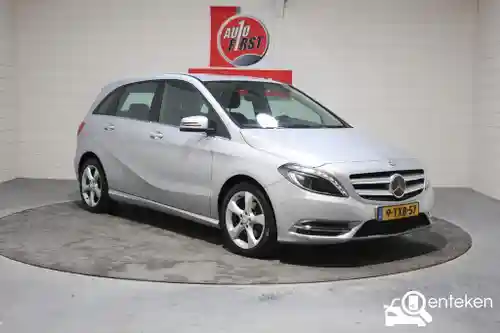 Mercedes-Benz B 180 2014