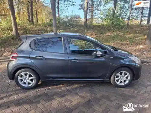 Peugeot 208 1.2 PureTech 82 2014