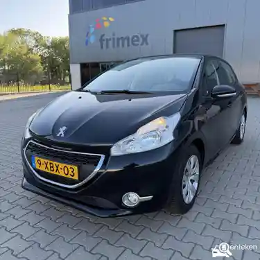 Peugeot 208 1.2 PureTech 82 2013