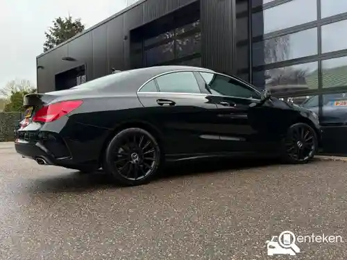 Mercedes-Benz CLA Coupé 180 2014