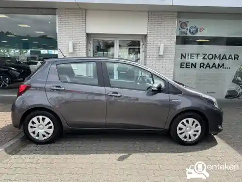 Toyota Yaris 1.5 Hybrid 2015