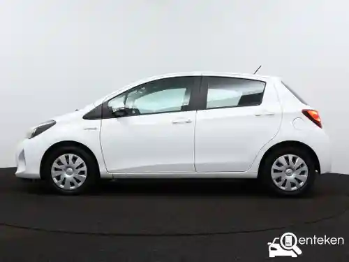 Toyota Yaris 1.5 Hybrid 2015