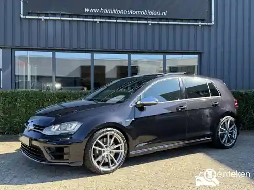 VW Golf R 2015