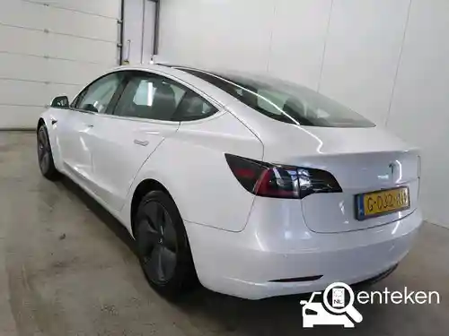 Tesla Model 3 Standard Range Plus 2019