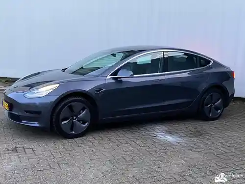 Tesla Model 3 Standard Range Plus 2019