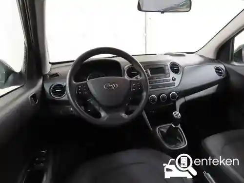 Hyundai i10 1.0 blue 2019