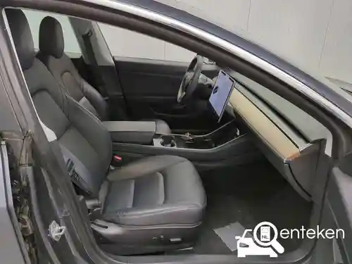 Tesla Model 3 Standard Range Plus 2019