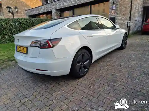 Tesla Model 3 Standard Range Plus 2019