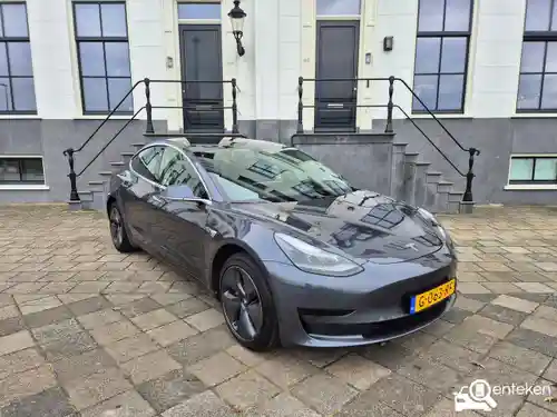 Tesla Model 3 Standard Range Plus 2019