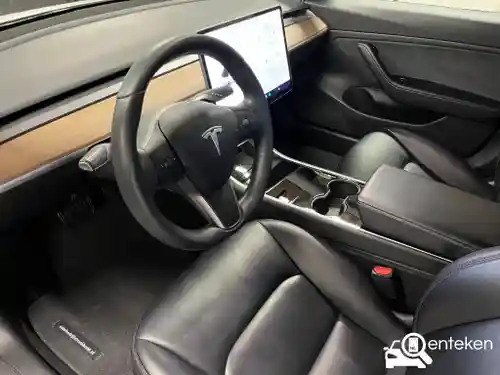 Tesla Model 3 Standard Range Plus 2019