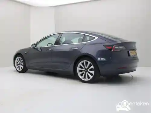 Tesla Model 3 Standard Range Plus 2019