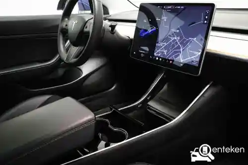 Tesla Model 3 Standard Range Plus 2019