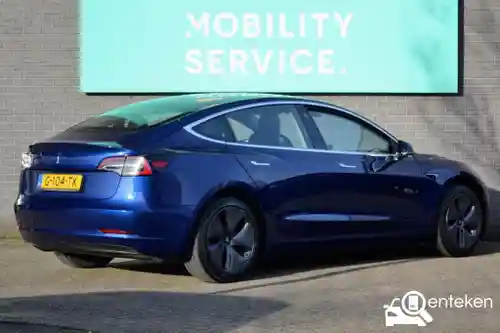 Tesla Model 3 Standard Range Plus 2019