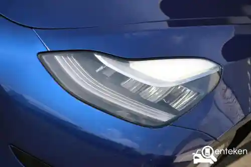 Tesla Model 3 Standard Range Plus 2019