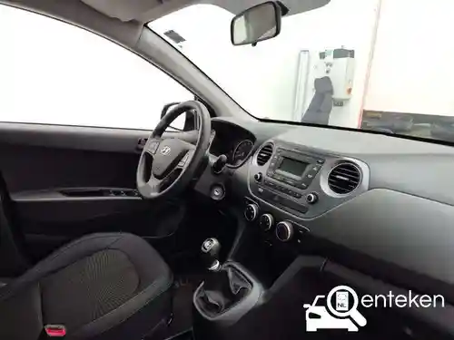 Hyundai i10 1.0 blue 2019