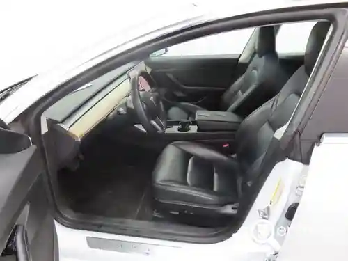 Tesla Model 3 Standard Range Plus 2019
