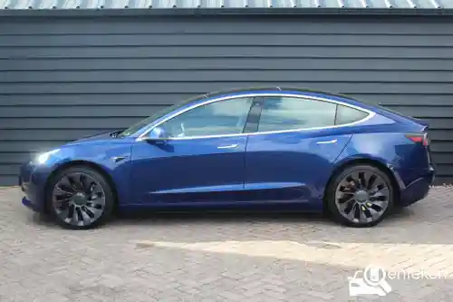 Tesla Model 3 Standard Range Plus 2019