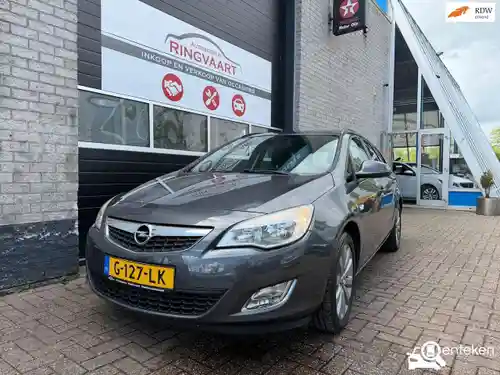 Opel Astra Sports Tourer 1.4 Turbo 2011