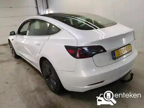 Tesla Model 3 Standard Range Plus 2019
