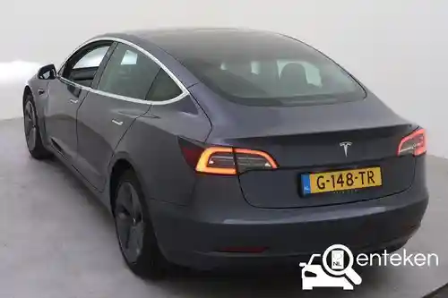 Tesla Model 3 Standard Range Plus 2019