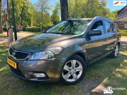 KIA cee´d Sporty Wagon 1.4 2013