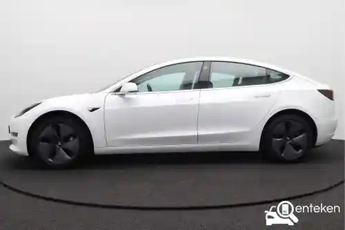 Tesla Model 3 Standard Range Plus 2019