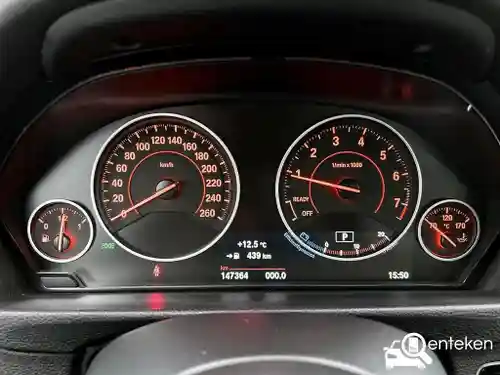 BMW 318i Touring 2016
