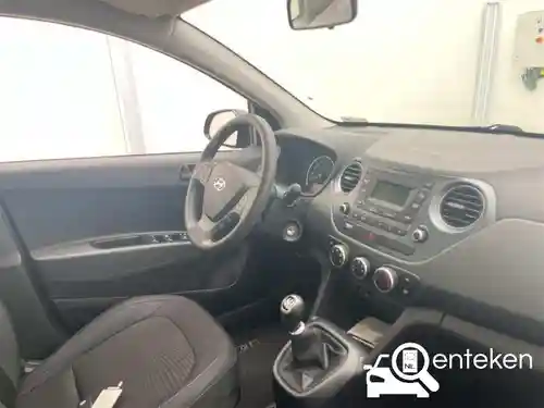 Hyundai i10 1.0 blue 2019