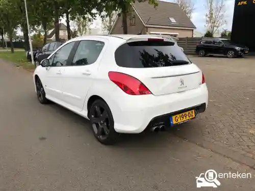 Peugeot 308 GTi 2012