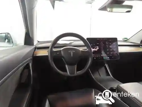 Tesla Model 3 Performance 2019