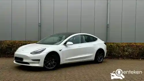 Tesla Model 3 Standard Range Plus 2019