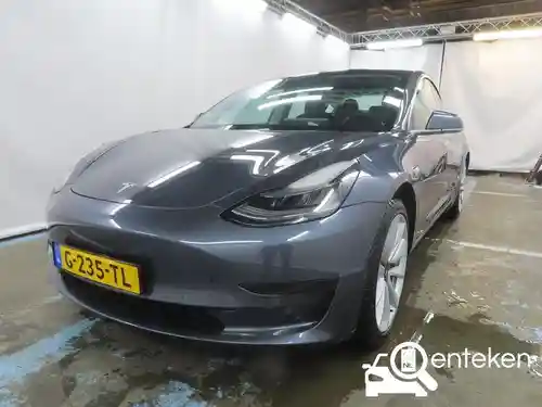 Tesla Model 3 Standard Range Plus 2019