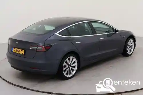 Tesla Model 3 Standard Range Plus 2019
