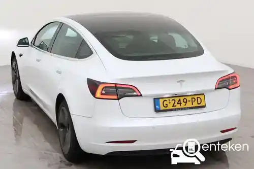 Tesla Model 3 Standard Range Plus 2019