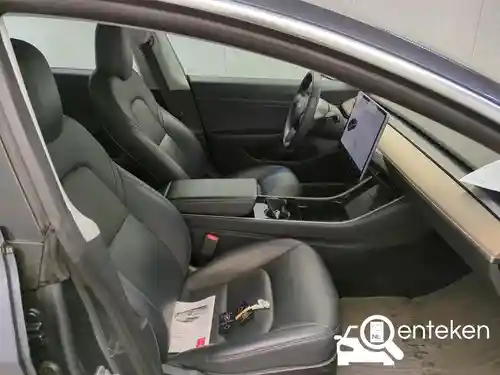 Tesla Model 3 Standard Range Plus 2019