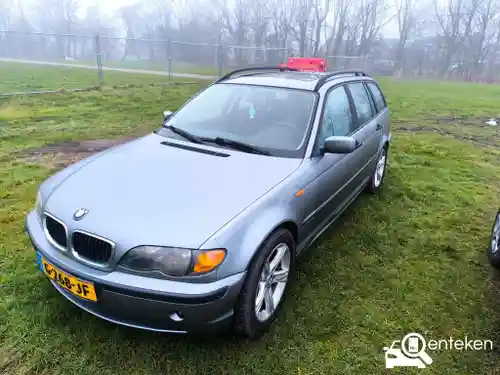 BMW 330i 2003