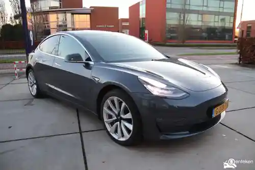 Tesla Model 3 Performance 2019