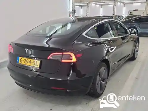 Tesla Model 3 Standard Range Plus 2019