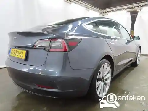 Tesla Model 3 Standard Range Plus 2019