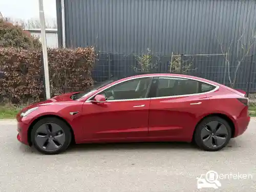 Tesla Model 3 Standard Range Plus 2019