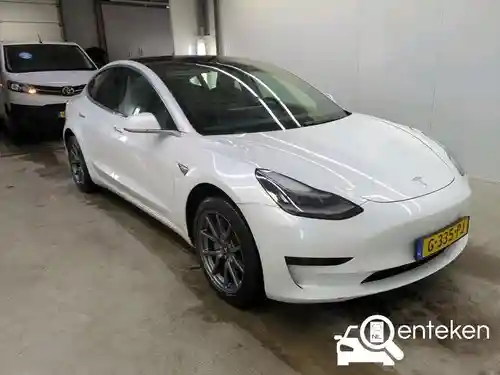 Tesla Model 3 Standard Range Plus 2019