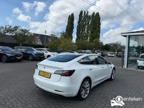 Tesla Model 3 Standard Range Plus 2019