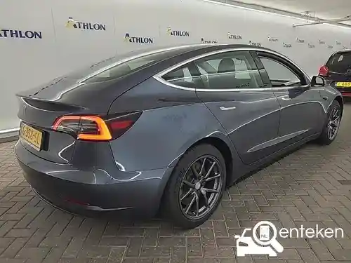Tesla Model 3 Standard Range Plus 2019