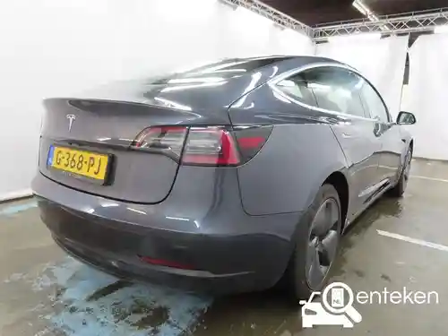 Tesla Model 3 Standard Range Plus 2019