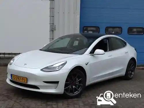 Tesla Model 3 Standard Range Plus 2019
