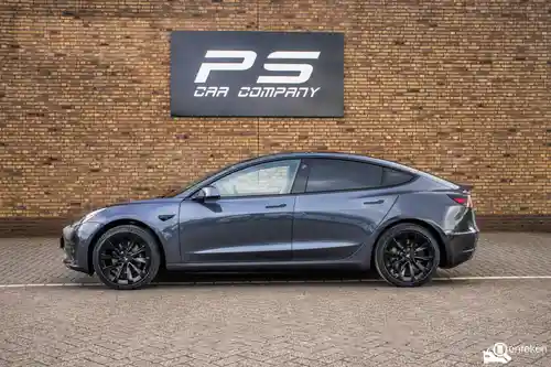 Tesla Model 3 Standard Range Plus 2019