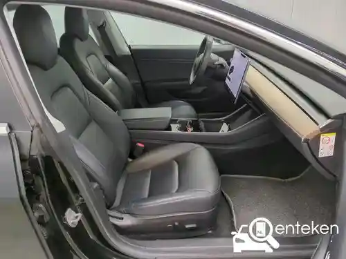Tesla Model 3 Standard Range Plus 2019