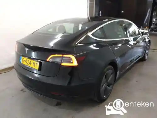 Tesla Model 3 Standard Range Plus 2019