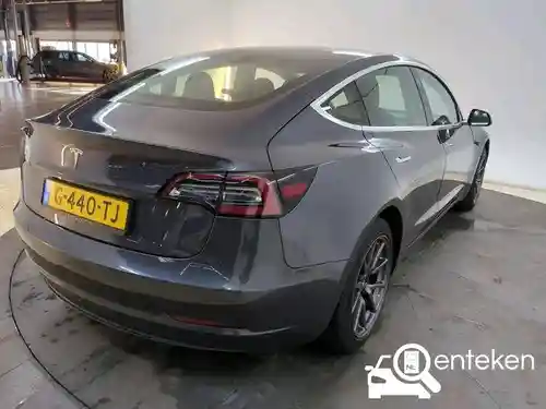 Tesla Model 3 Standard Range Plus 2019